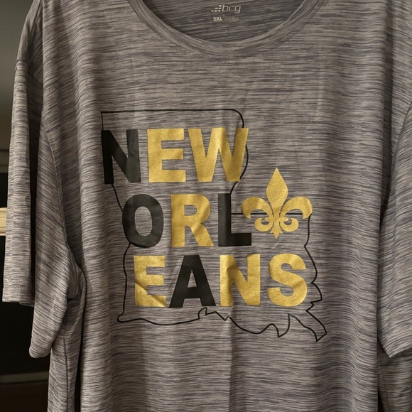 New Orleans Saints t-shirt size XXXL. Short sleeve. Polyester. EUC. - Picture 1 of 10